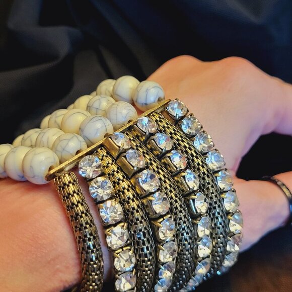 Bracelet ~ “Half and Half” Design ~ Excellent Condition - Picture 2 of 5